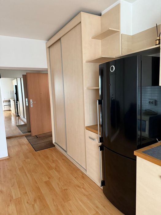 Garsonieră de închiriat – disponibilă imediat