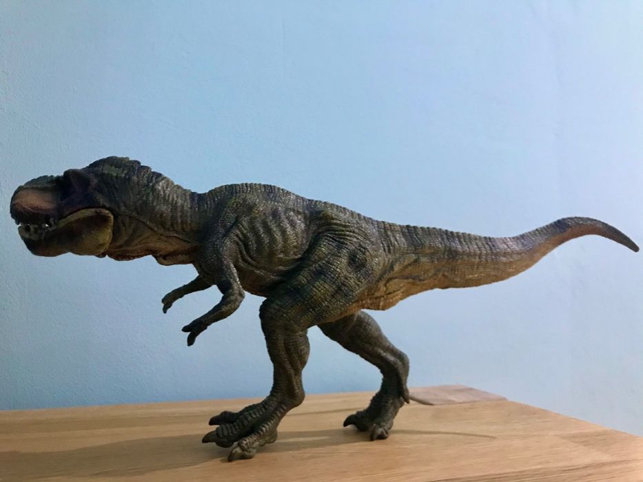 Детайлна фигурка играчка с подвижна челюст - Динозавър
