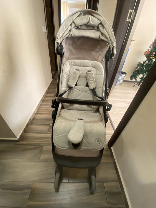 Бибешка количка Nuna Bmw TRVL Lx
