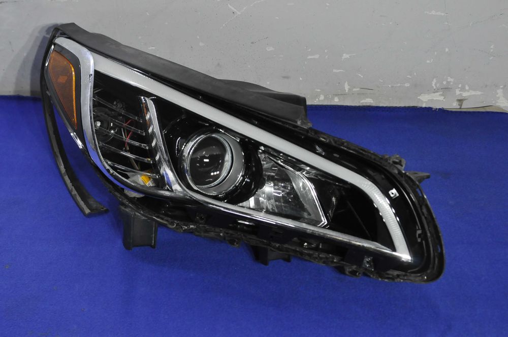 Фара Hyundai Sonata 2014