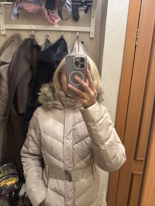 Куртка GUESS S (утиный пух)