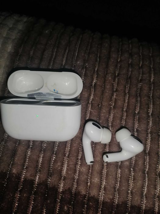 Airpods в новом состоянии