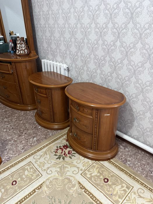 Тумба под диван , комод