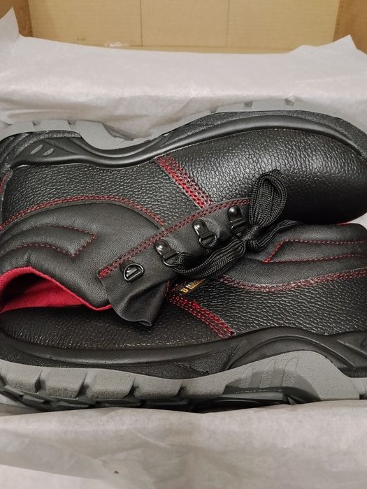 Работни обувки (Stenso)