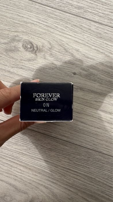 Продается тональный крем от DIOR. Оригинал.