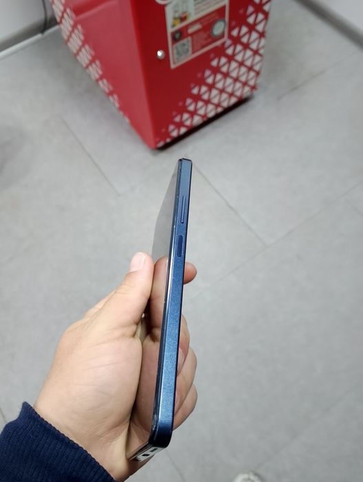 Infinix Smart 8 srochniyga