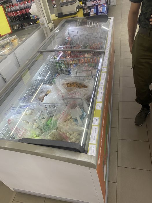 Продам бонету, холодильную витрину