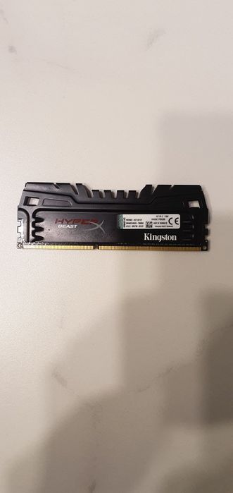 ОЗУ DDR3 2400 МГц Kingston HyperX Beast 4 ГБ, KHX24C11T3K2/8X