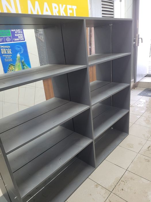 Шкаф зеркальный витрина