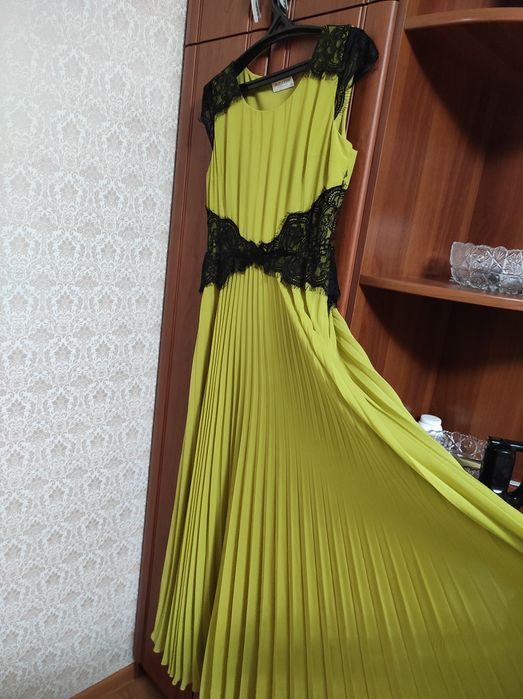 Красивое вечернее платье