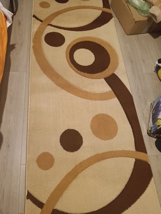 Traversă. Lungime 4 M. Lățime 80 cm.