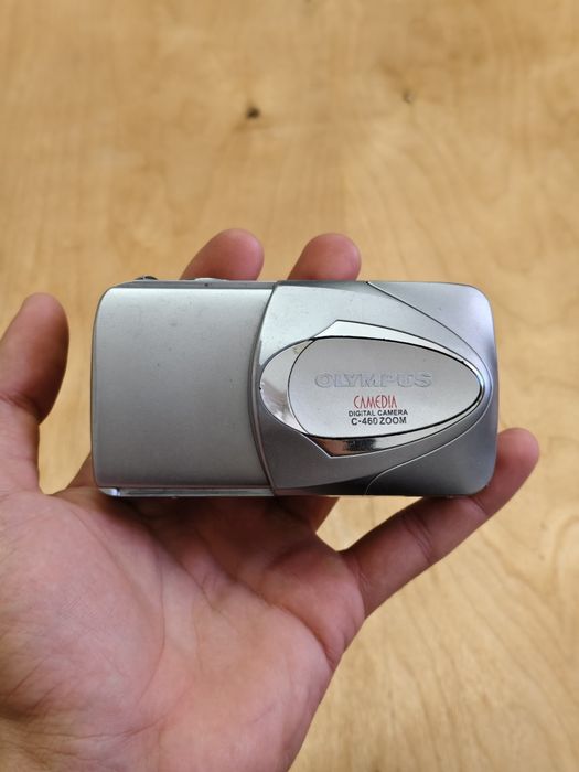 Olympus C-460 ZOOM мыльница
