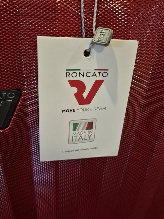 Чисто нов куфар Roncato 55 40 20/25 Made in Italy