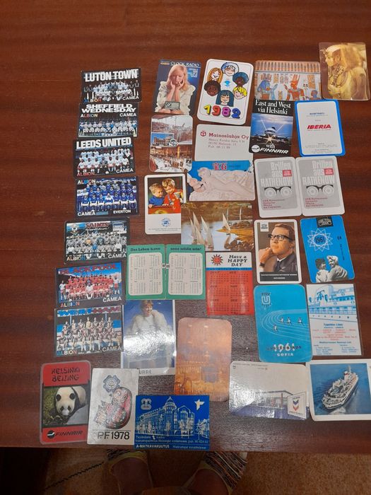 Аудио касети,календарчета,обици,гердани и др.