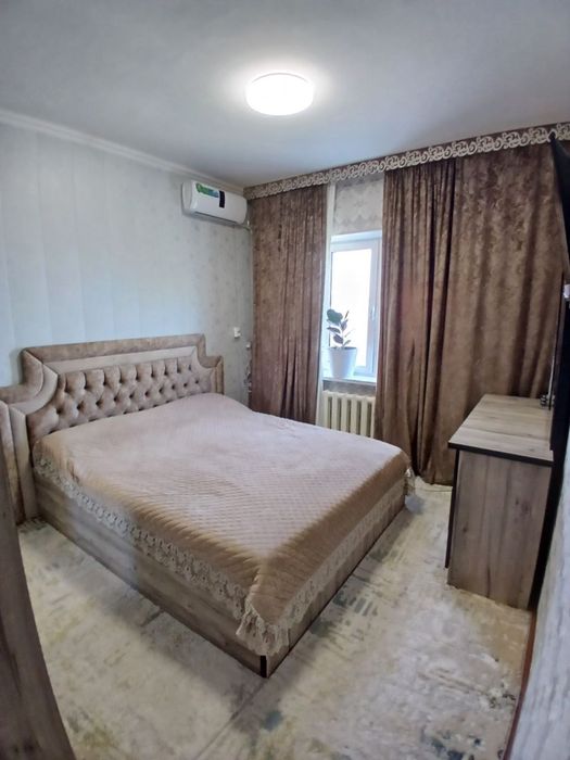 Уй сотилади. 4хонали 92кв 5этаж