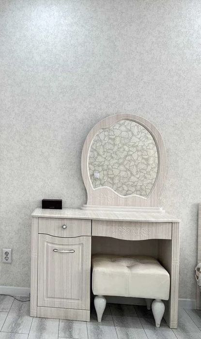 Туалетный столик