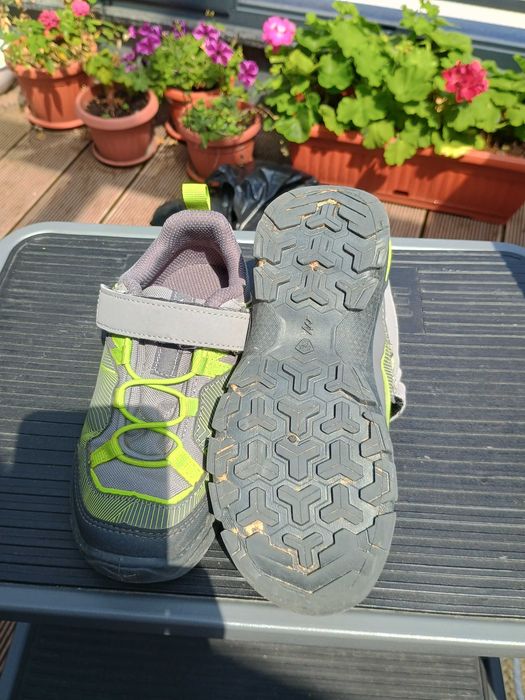 Детски туристически обувки Decathlon