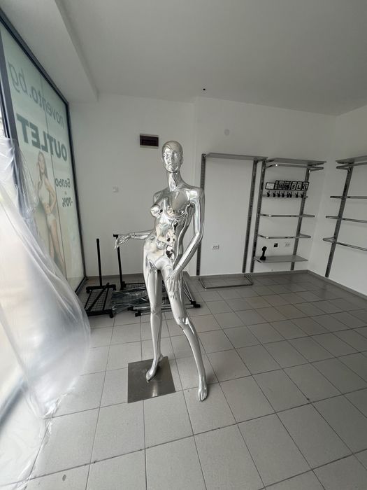 Оборудване за магазин, щендери, стелажи, луксозни дамски манекени, детски манекени