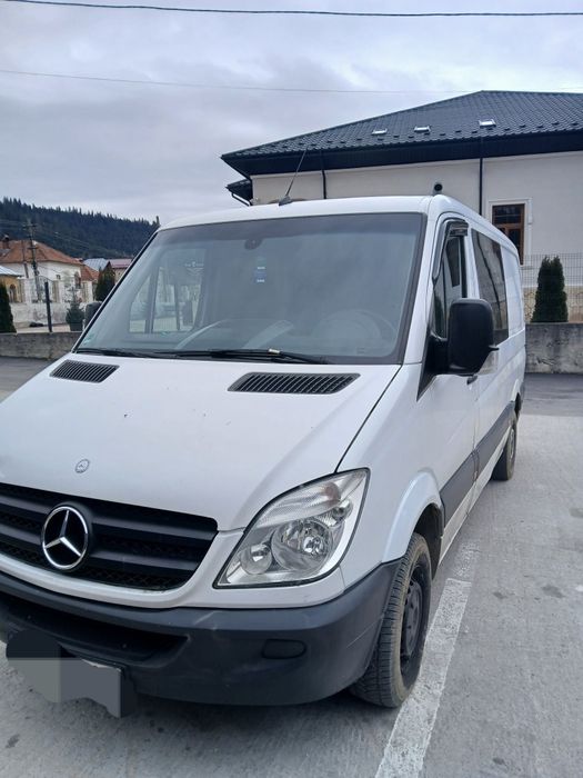 Vând sau schimb mercedes sprinter 313