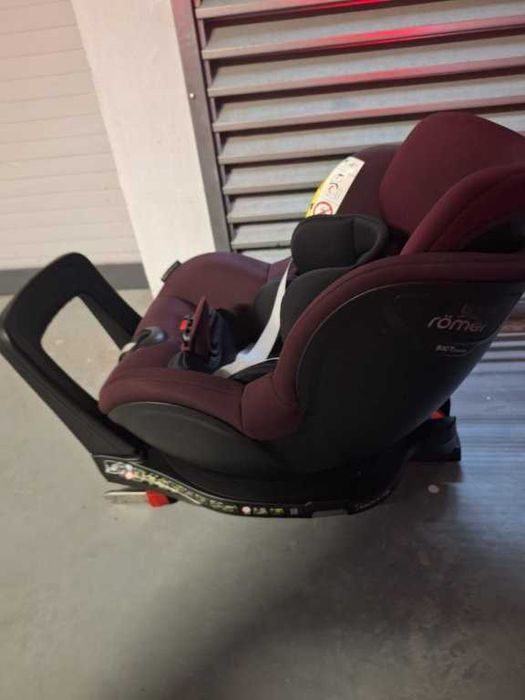 Scaun auto pentru copii Britax Romer cu baza isofix 3 luni - 4 ani