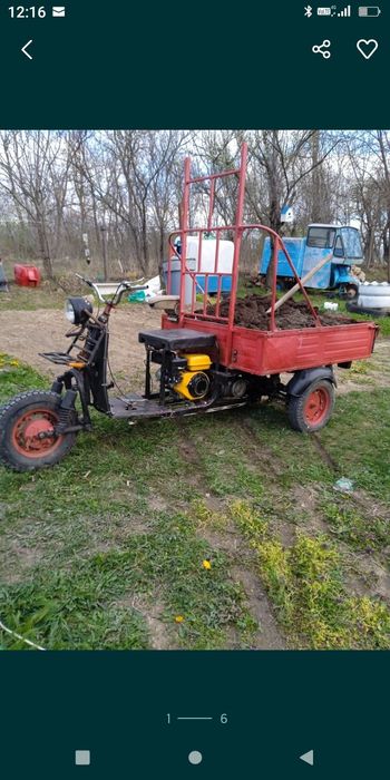 Moto rusească funcțională și schimb cu remorca auto