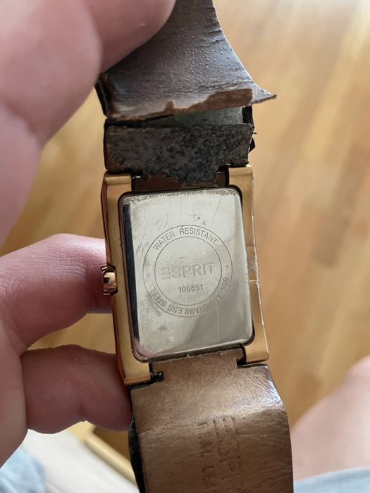 часовник ESPRITT