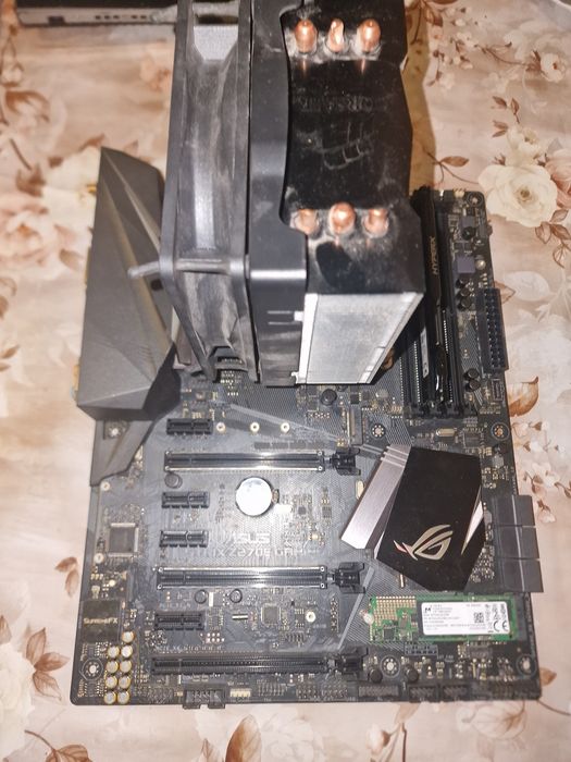 Asus z270e+ i7700k
