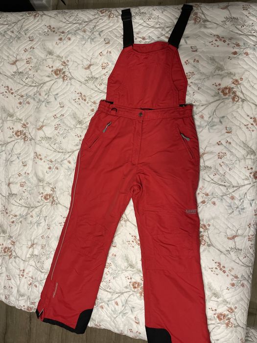 Женский лыжный костюм