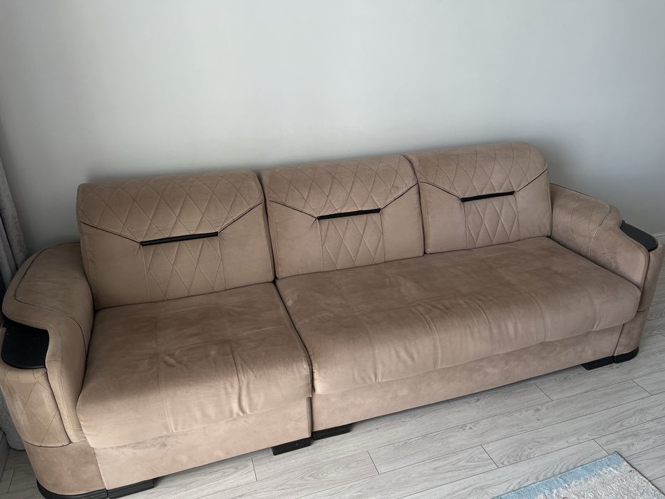 Продам диван корпус дерево и фанеры