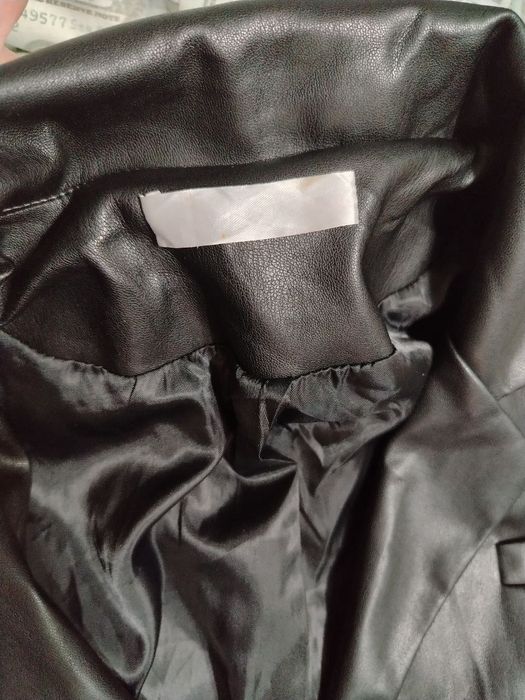 Продам кож.зам. пиджак в идеальном состоянии