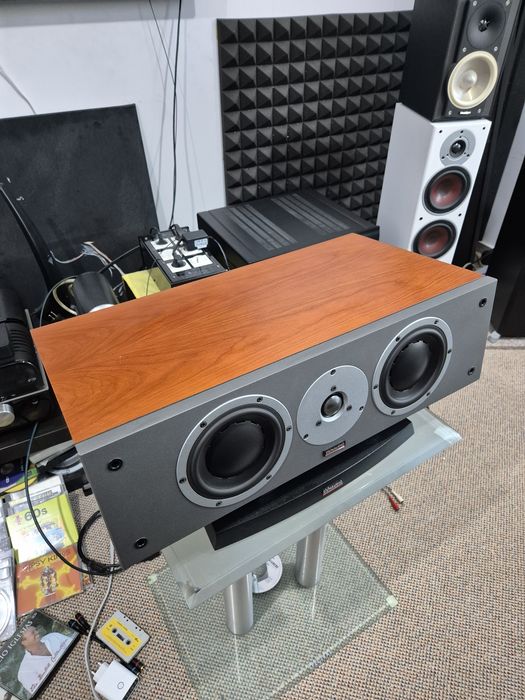Dynaudio Audience 122C boxa centru Top