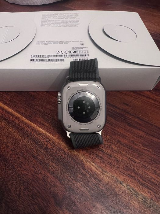 Apple Watch Ultra 2 Titanium blue ocean