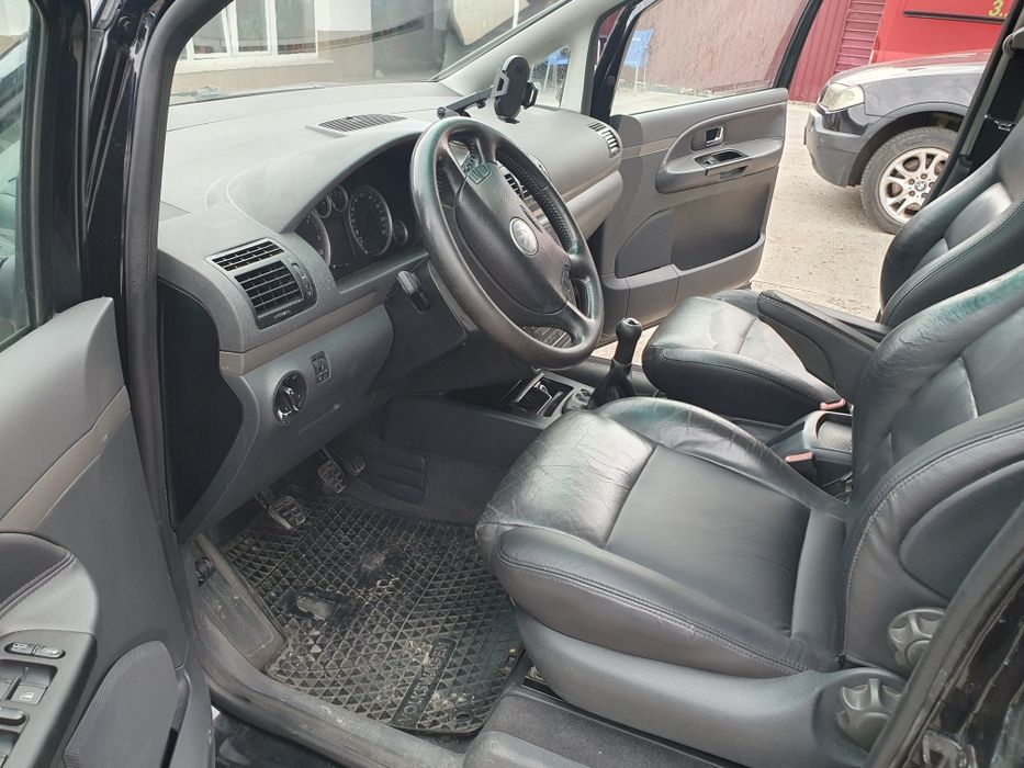 VW SHARAN 1.9 tdi, 150 cp, 7 locuri stare perfectă de funcționare