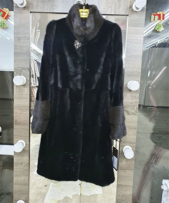 Продам норковую шубу