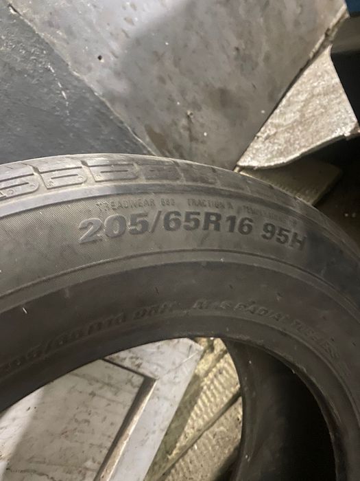 балон 205/65-16.