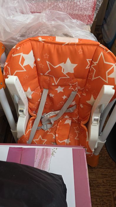 Стульчик для кормления в отличном состоянии .