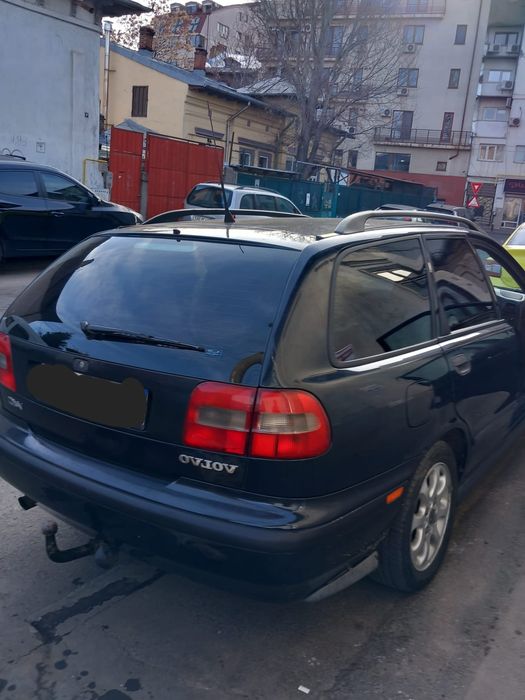 Masina de vanzare volvo v40