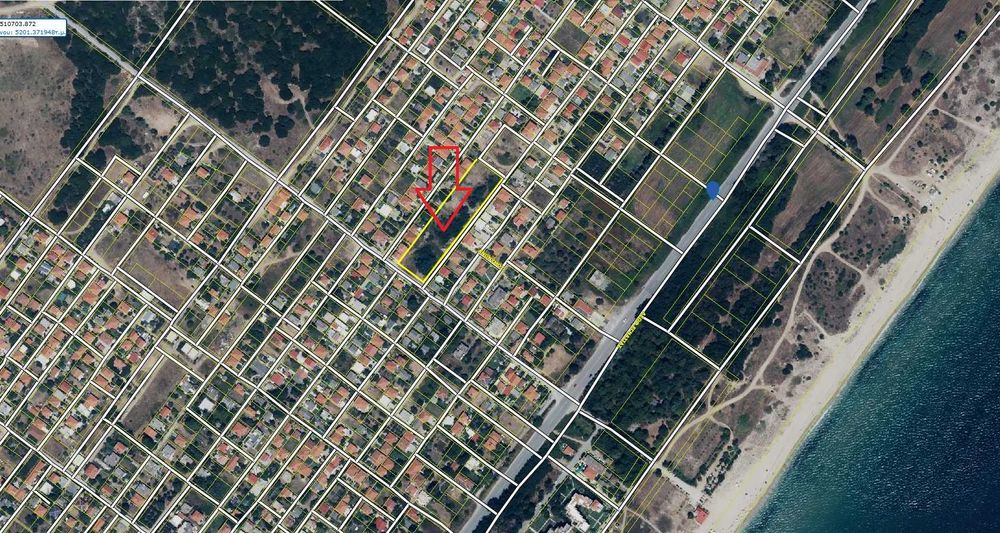 Продава се парцел в регулация от 5200 м2 в Аспровалта, Гърция