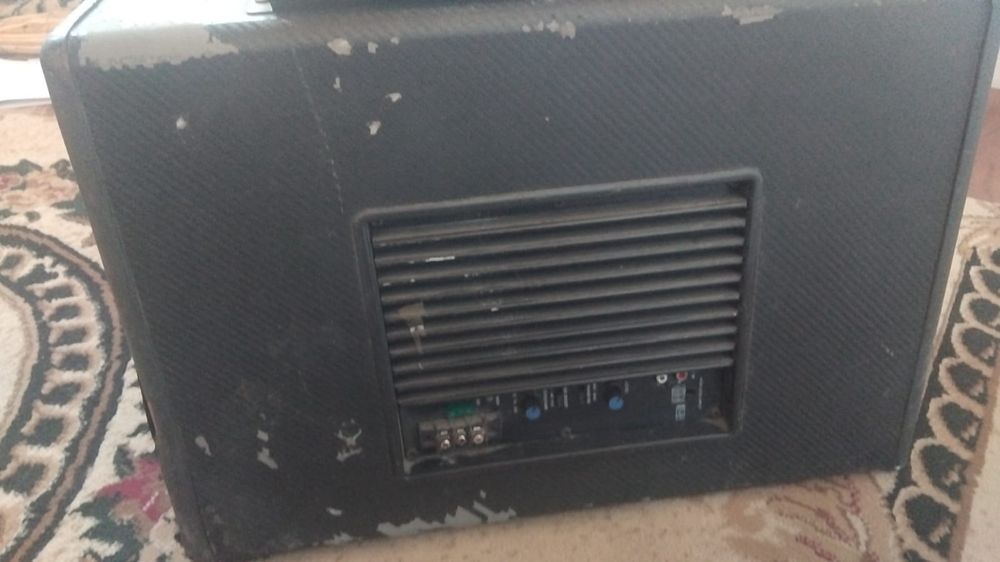 Продам усилитель вместе с колонкой