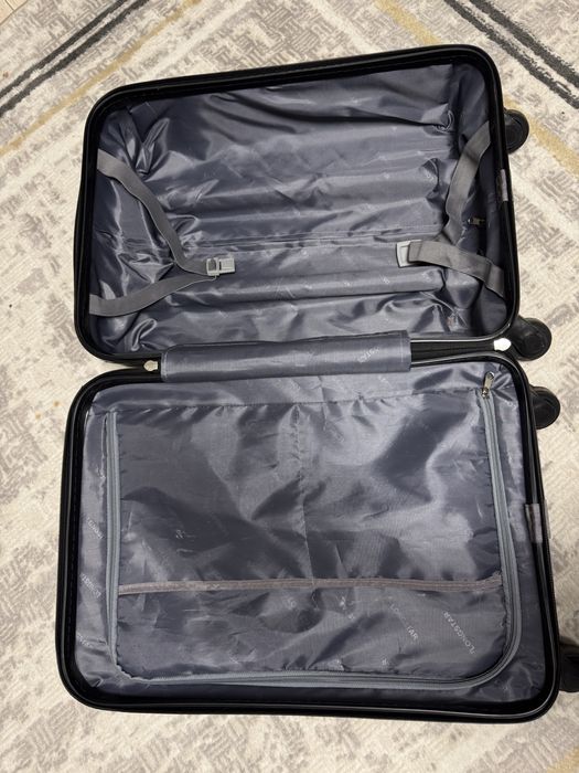 Чемодан для ручной клади