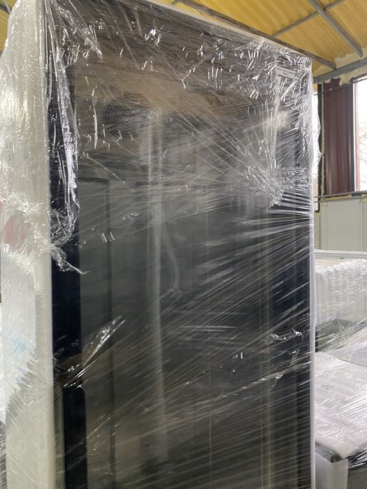 Vitrina frigorica verticala