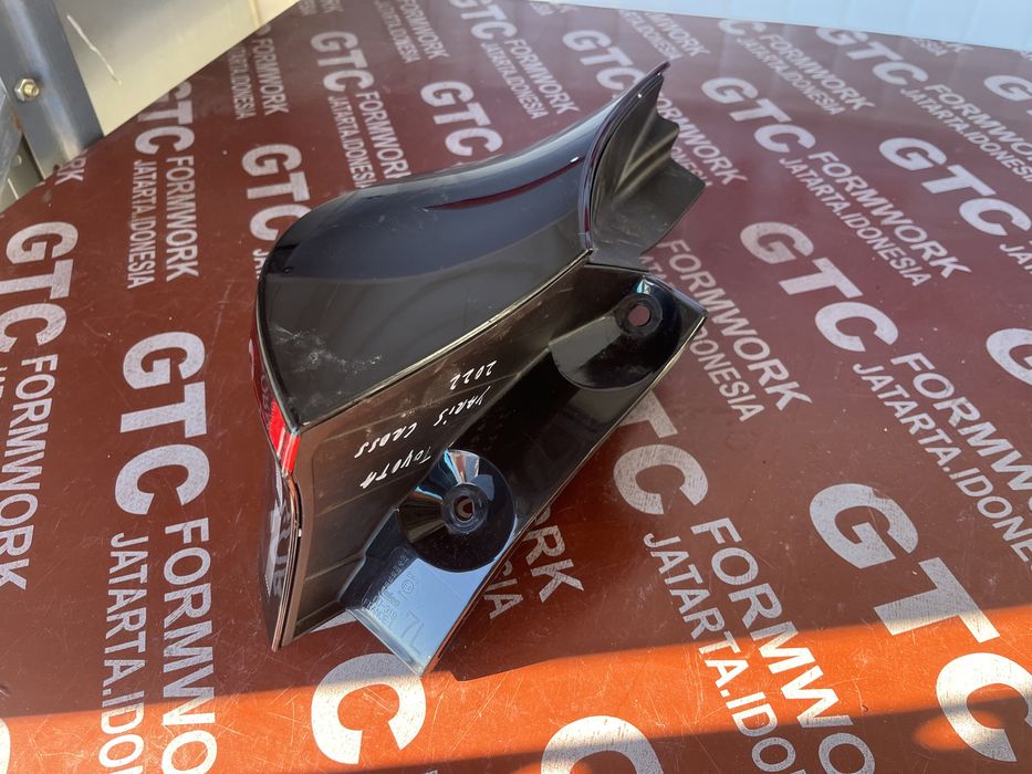 Стоп Toyota Yaris Cross 2022г