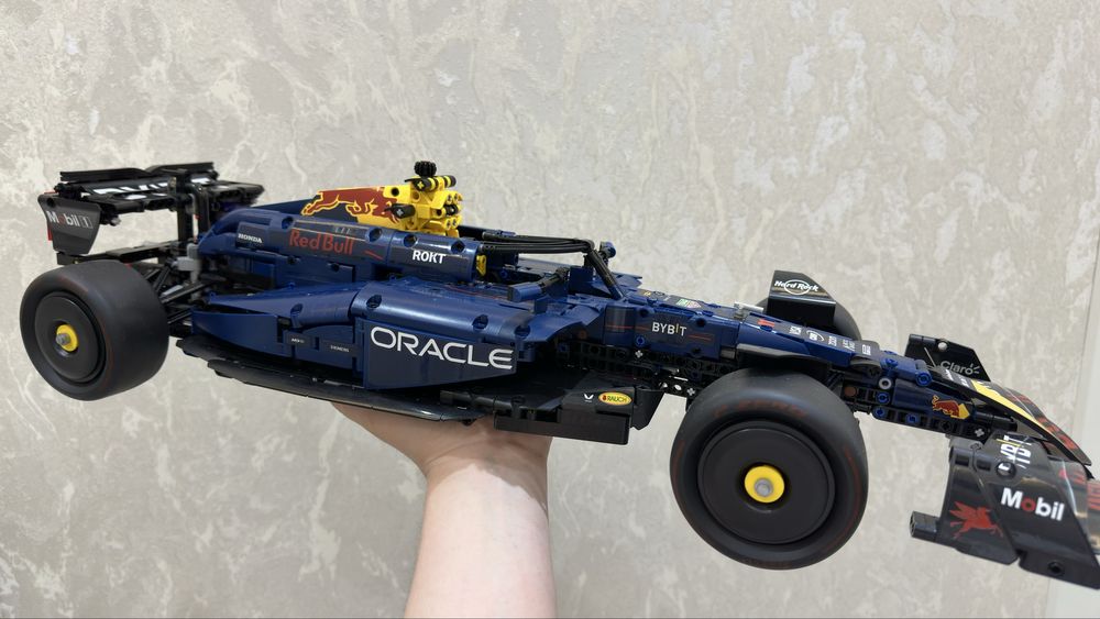Lego Technic Red Bull Oracle rb20 F1