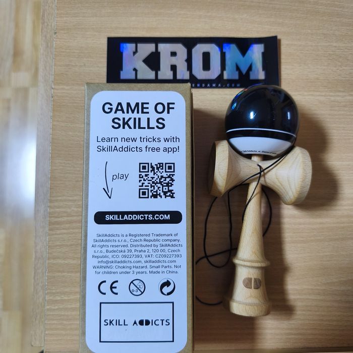 Kendama KROM Black Pop LOL – SkillAddicts Edition

KROM Black Pop LOL