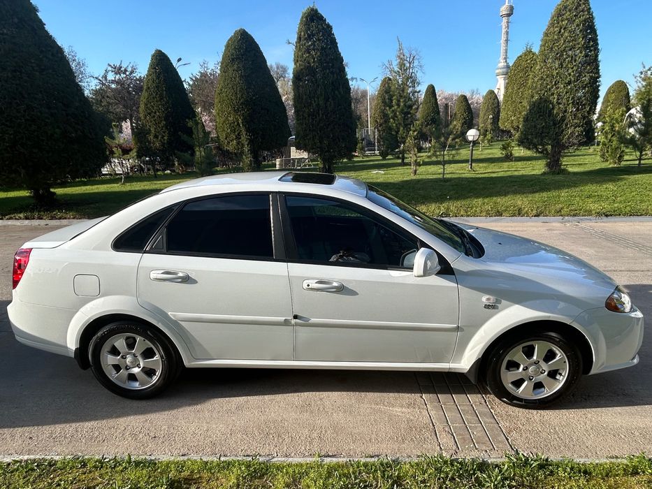 Lacetti Gentra (srochna) 12.800$