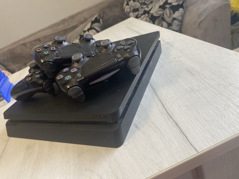 Конзола PlayStation   4