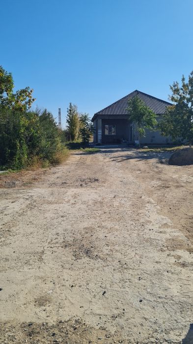 Продам дом с большим участком
