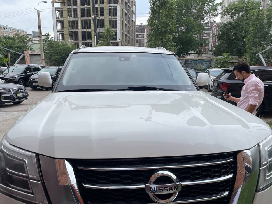 Nissan patrol titanium