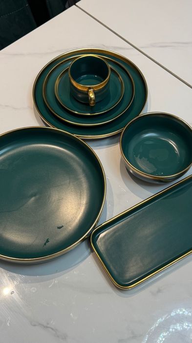 Сервиз на 11-12 персон