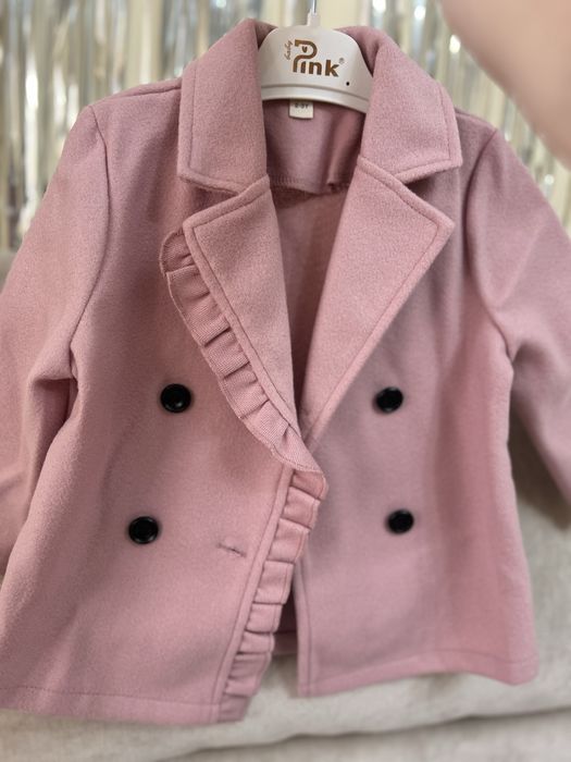 Укороченное пальто для девочки